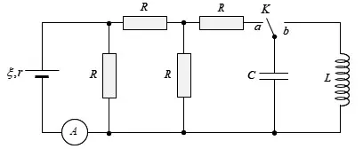 Câu 36: Dùng mạch điện như hình bên để tạo dao động điện từ, trong đó $\xi =5$V, $r=1$Ω và các điện trở $R$ giống nhau. Bỏ qua điện trở của ampe kế. Ban đầu khóa $K$ đóng ở chốt $a$, chỉ số ampe kế là 1 A. Chuyển $K$ đóng vào chốt $b$, trong mạch $LC$ có dao động điện từ. Biết rằng, khoảng thời gian ngắn nhất để từ thông riêng của cuộn cảm giảm từ giá trị cực đại ${{\Phi }_{0}}$ xuống 0 là $\tau $. Giá trị của biểu thức $\frac{\pi {{\Phi }_{0}}}{\tau }$ bằng